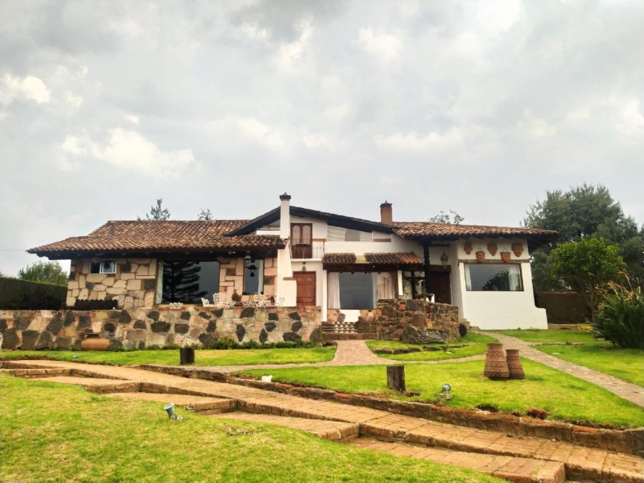 Cabanas "Rancho La Mesa" Pátzcuaro Esterno foto
